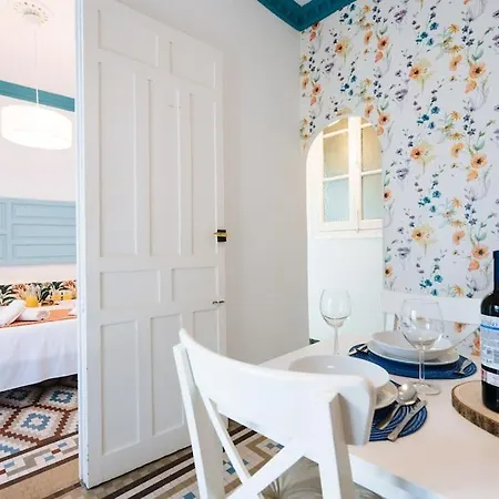 Andalusian Flavour In Heart Of * 4'giralda Apartment