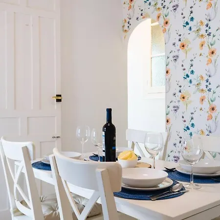 Andalusian Flavour In Heart Of * 4'giralda Apartment