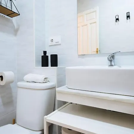 Andalusian Flavour In Heart Of * 4'giralda Apartment Seville