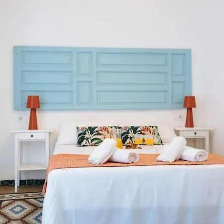 Andalusian Flavour In Heart Of * 4'giralda