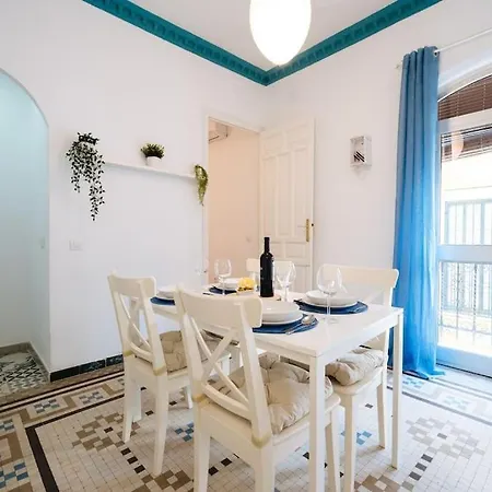 Andalusian Flavour In Heart Of * 4'giralda Seville
